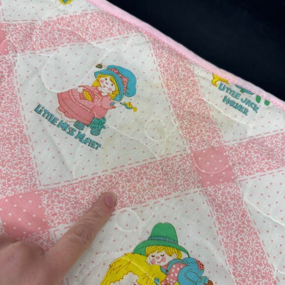 Vintage Handmade Pink Toddler Quilt Blanket Pillow Combo 1980s Nursery Rhyme Nap - Picture 6 of 8